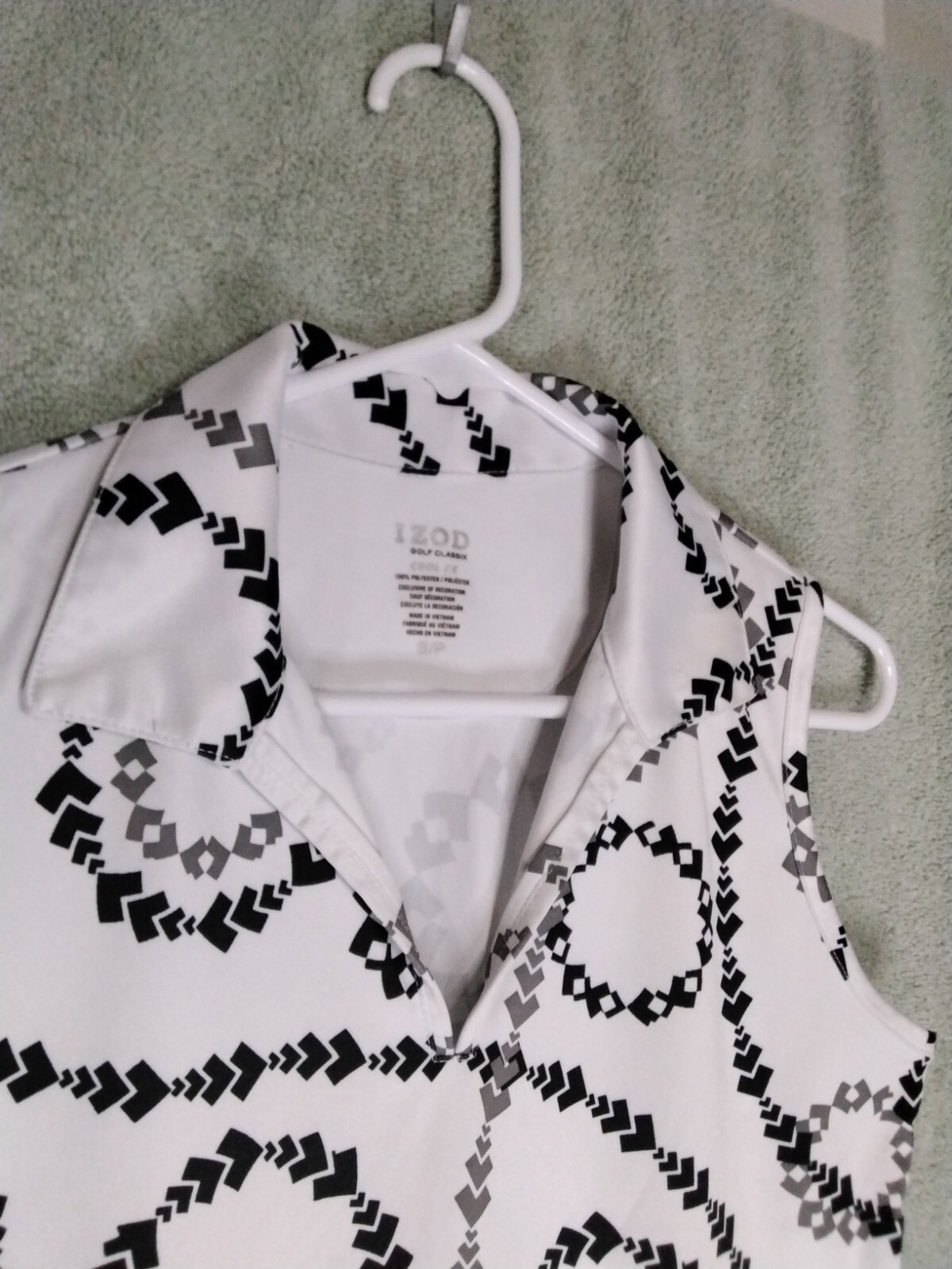 Izod Golf Classix Polo Shirt Cool FX Womens Size S White Geometric Sleeveless