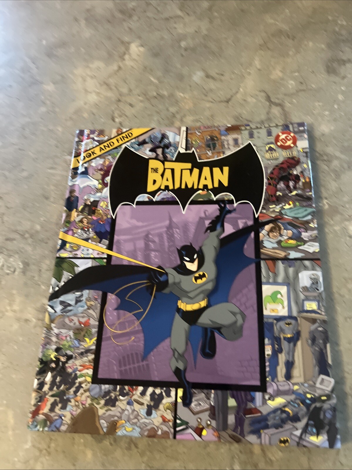 Look and Find Batman Hardcover
