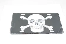 Skull & Cross Bones Aluminum Metal Novelty Car License Plate Sign Tag