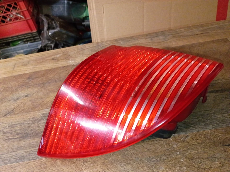 2006 - 09 Saab 9-5 Wagon RIGHT Outer Taillight Assembly  - Image 2 of 4