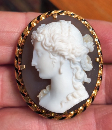 Antique Victorian 14k Gold Hardstone Cameo Brooch / Pendant Hand Carved W/Enamel