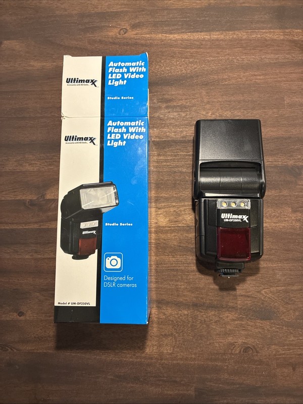 Ultimax Automatic Flash With LED Video light #UM-DF250VL