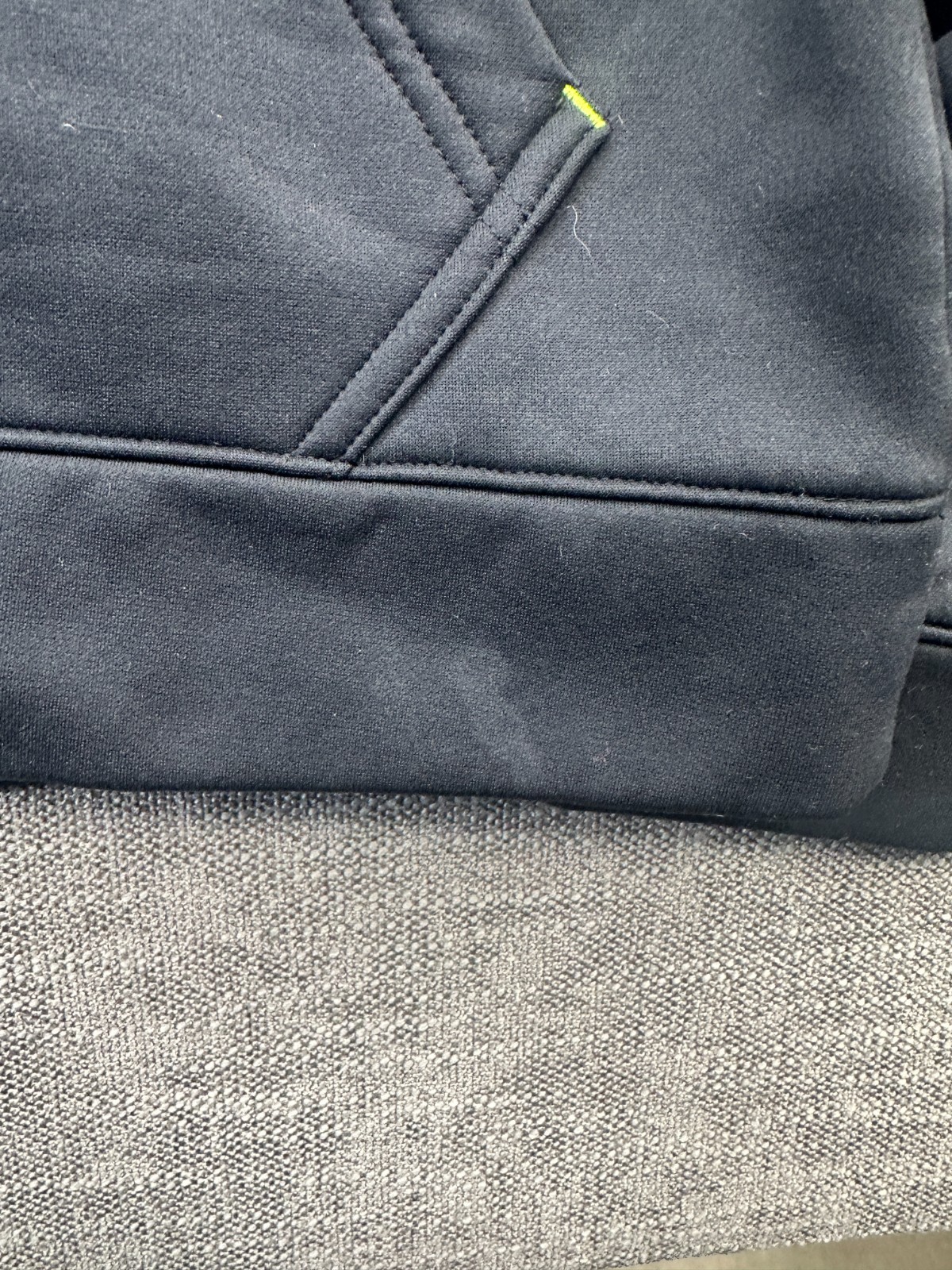 Under Armour Sweatshirt Mens Large Black Fleece Logo Hooded Kangaroo Pocket thumbnail 9