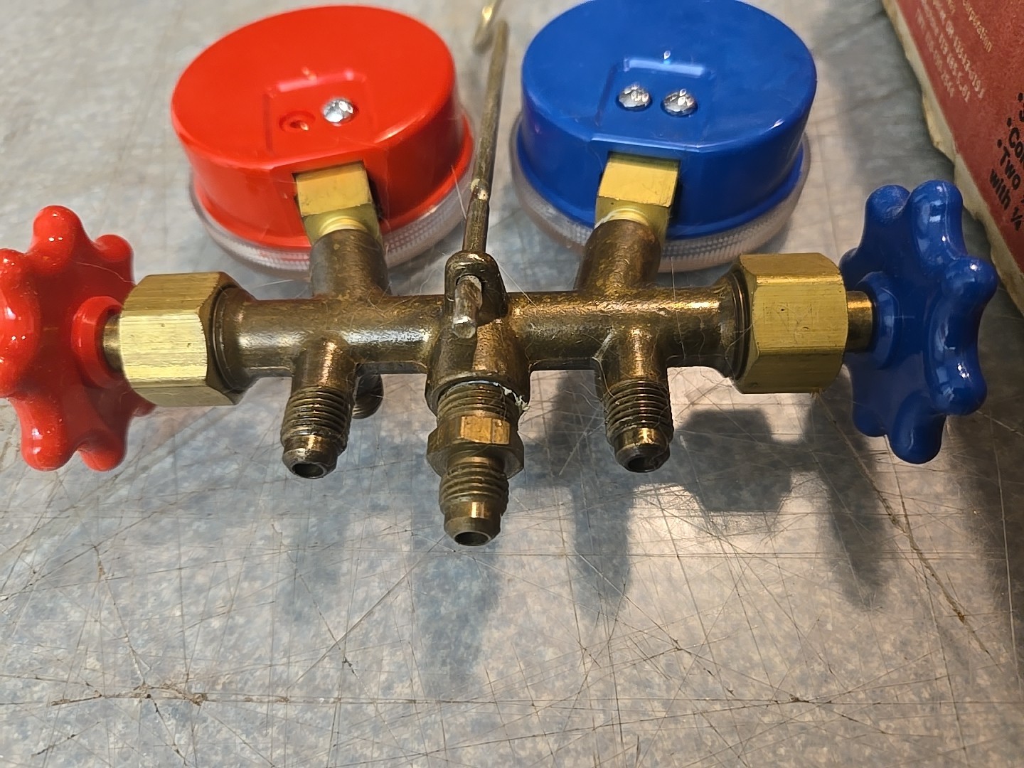 Robinair Side Wheel Manifold Gauge Set w/ Hoses box & instructions. Vintage