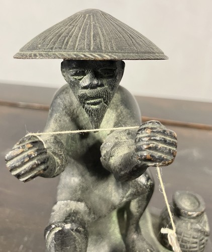 Vietnam Bronze figurant un pêcheur au chapeau - Photo 6/8