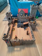 Playmobil Löwenritter Burg Set 6000 mit Wachturm (6373) und Innenhof (6371)