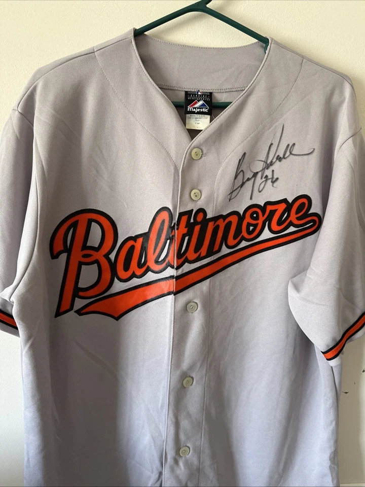 Men’s Majestic Boog Powell #26 Signed Baltimore Orioles Grey Jersey Sz L - Image 3 of 4