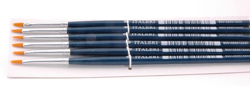 Modellino colori modellismo Italeri PENNELLO SINTETICO PIATTO 0 Pz.6 diecast