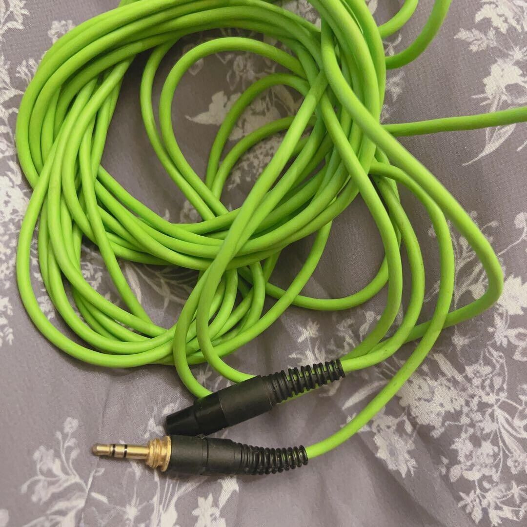 AKG Q701 Green Open Type Headphone For DJ Studio Monitor AKG Q701 Green Open Type Headphone For DJ Studio Monitor