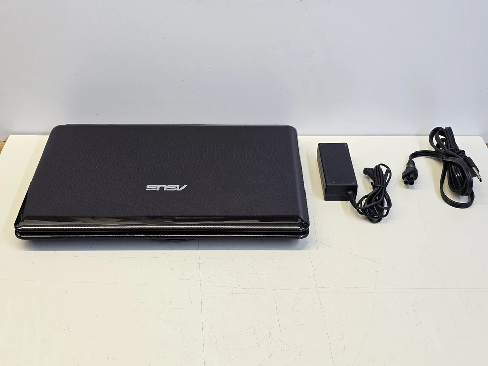 Asus K50IJ 15.6" Intel C2D T6750 + 4GB + 250GB Windows 7 Pro *LEER* PROBADO Foto 2 de 4