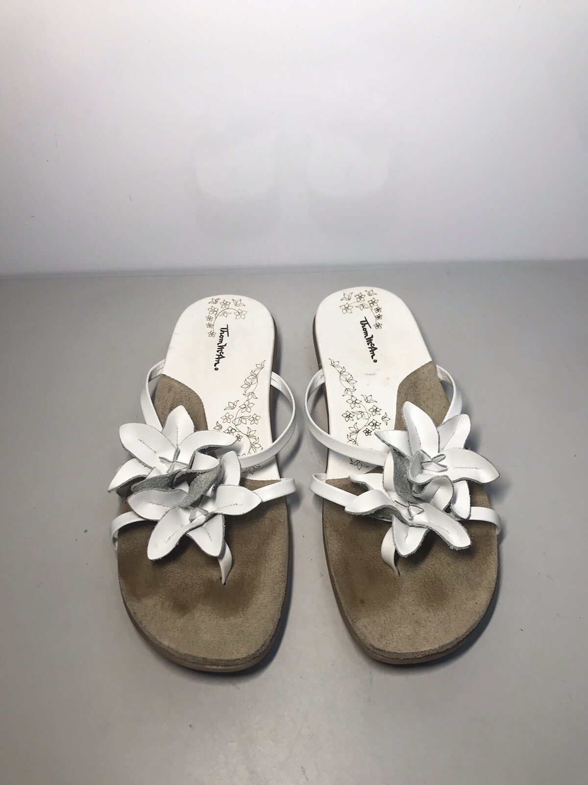 Thom McAn White Leather Floral Flip Flop Wedge Sandals Women's Sz 6M  US/36.5EU | eBay