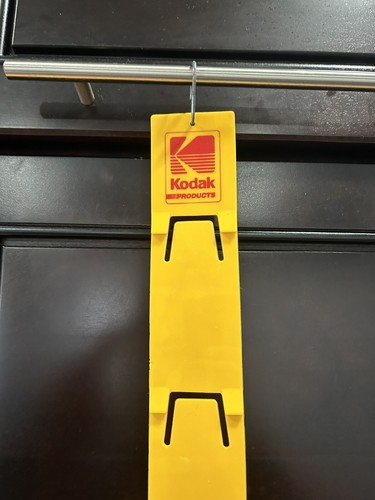 Lote De 73 Tiras Colgantes De Colección Kodak Película Publicidad Tienda Exhibición Con Ganchos Cámara - Imagen 2 de 9