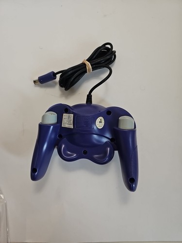 InterAct Superpad Wired Controller For Nintendo Gamecube - Indigo - Picture 4 of 9