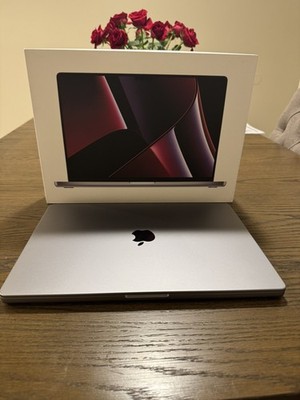Apple MacBook Pro 16inch 2023 M2 メモリ32GB Apple 2023 MacBook Pro 16