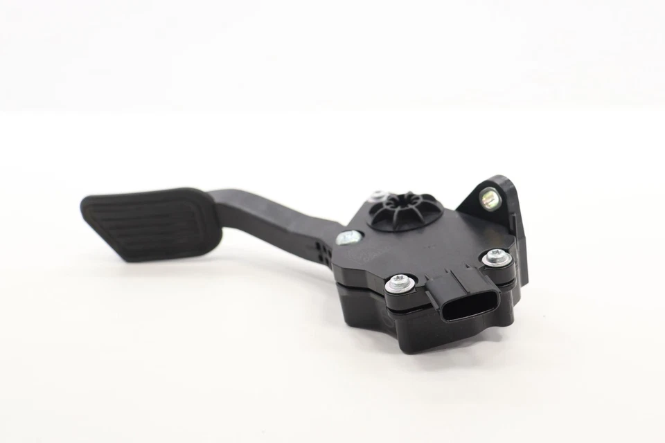 2020 TOYOTA 4RUNNER Gas Pedal 7811035040 - image 4 of 4