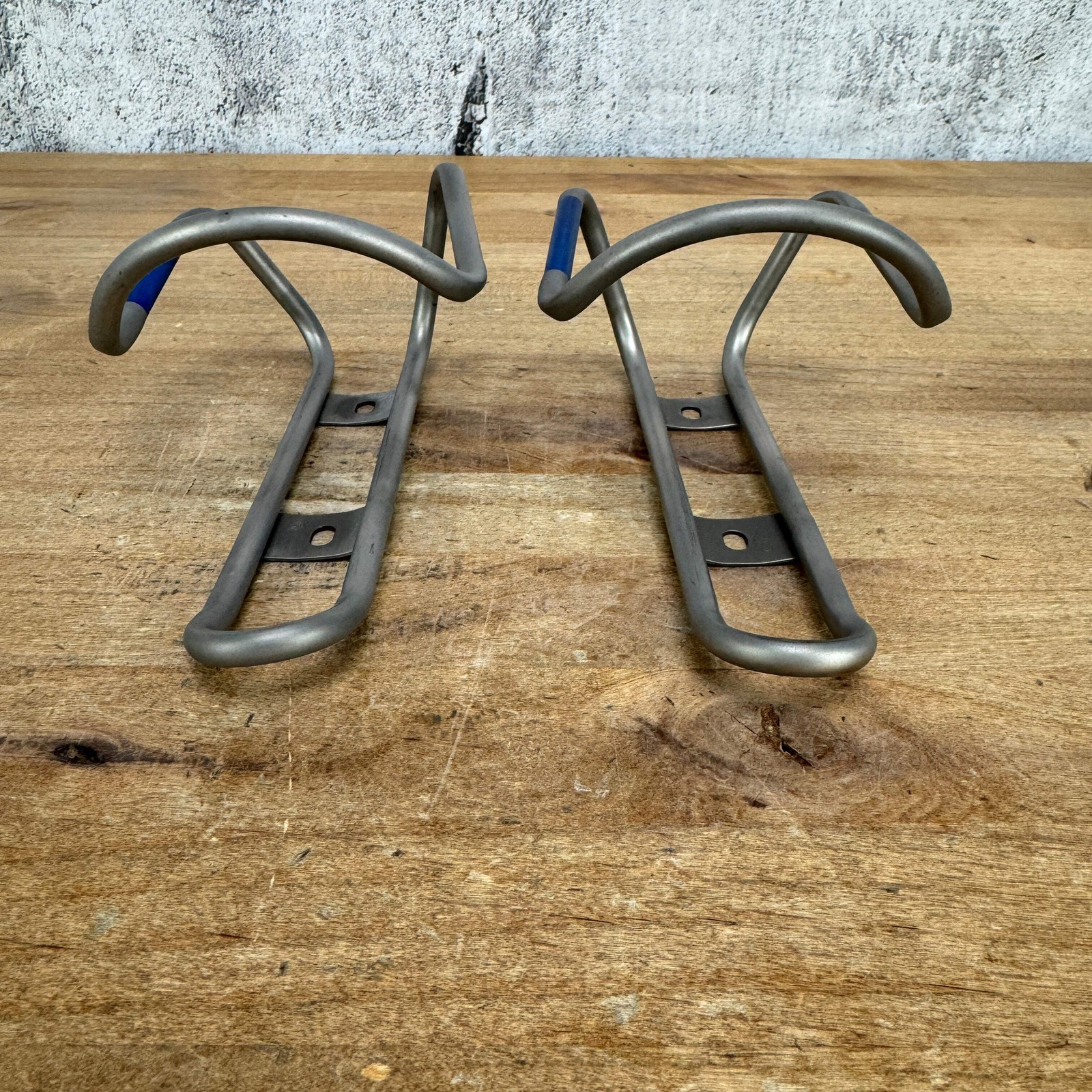 Mint! King Cage Anodized Titanium Blue Pair Bike Water Bottle Cages 55g