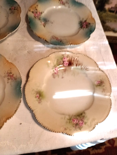 6 scalloped edge. gold embossed vintage floral porcelain plates - Picture 4 of 5