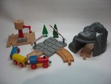 TUNNEL, LEVEL CROSSING & TRACK for Wooden Train / Road ( Fits Brio Thomas ) A20