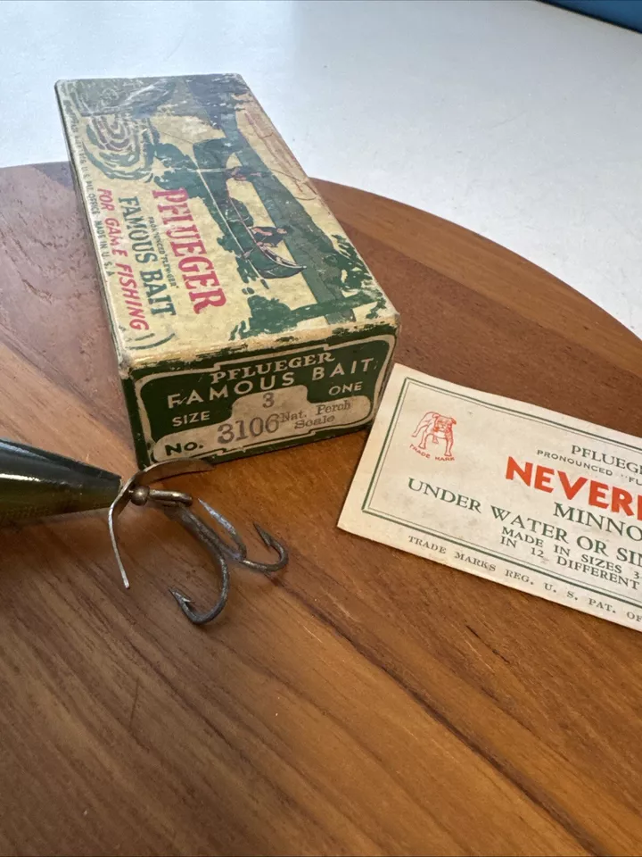 Vtg Pflueger Neverfail 3 T Chub Finish Minnow Box/Manual - Image 3 of 4