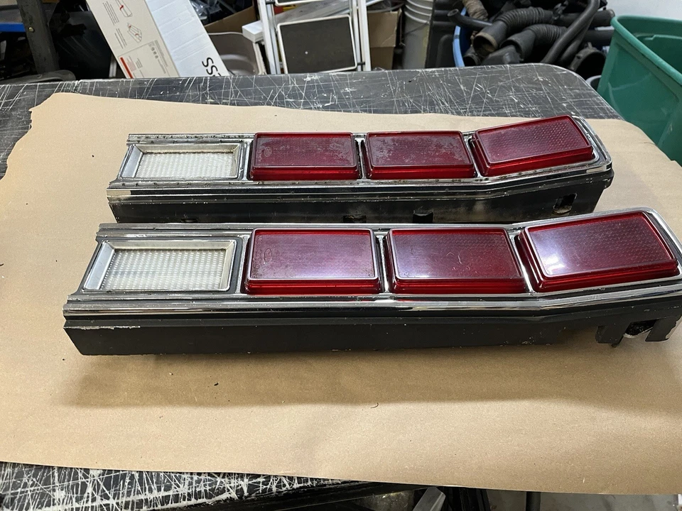 1973 73 FORD MERCURY MARQUIS 2 DOOR BROUGHAM TAILLIGHTS ASSEMBLIES RH/LH OEM - Image 4 of 4
