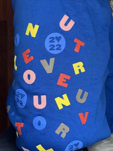 Harry Styles Love On Tour 2022 Alphabet Soup Sweatshirt Size XL Blue Pullover - Picture 5 of 12