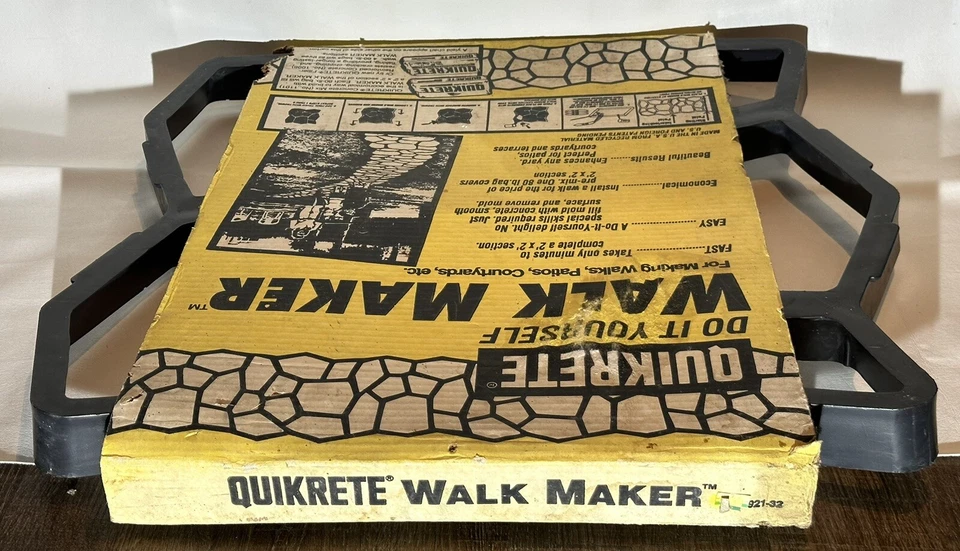Quikrete 6921-32 Do It Yourself Walk Maker For Making Walks, Patios, Courtyards - Image 3 of 4