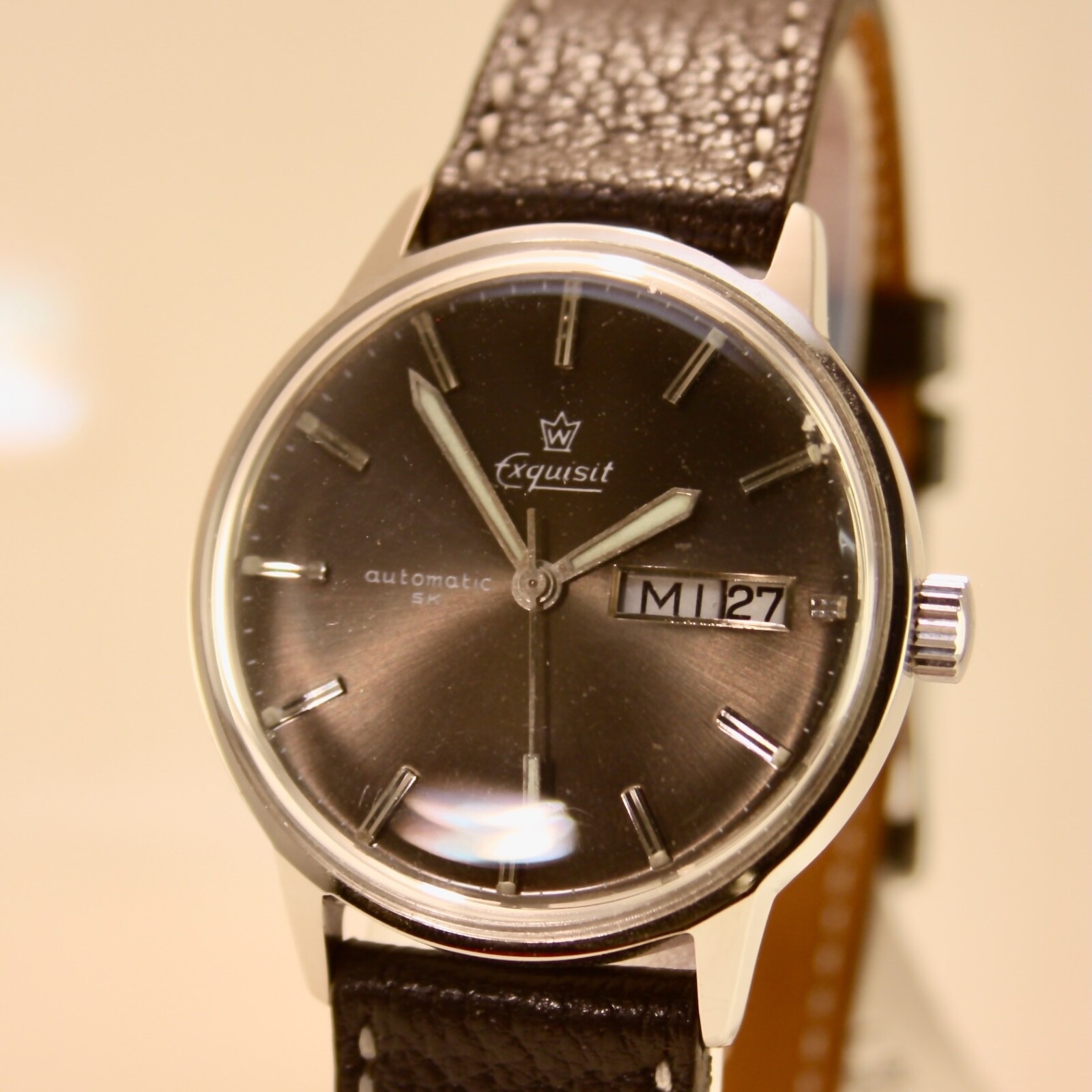 Exquisite Automatic Double Date 1970s - image 2