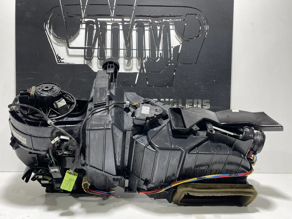 Jeep TJ Wrangler Heater HVAC Box NON AC 55037604 2002-2006 03 04 05 06 CC 9F - Image 3 of 4