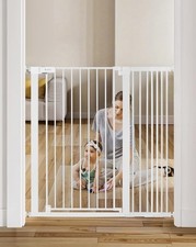 Comomy Extra Tall 42-Inch Baby Safety Gate Self-Closing for Staircase Doorways