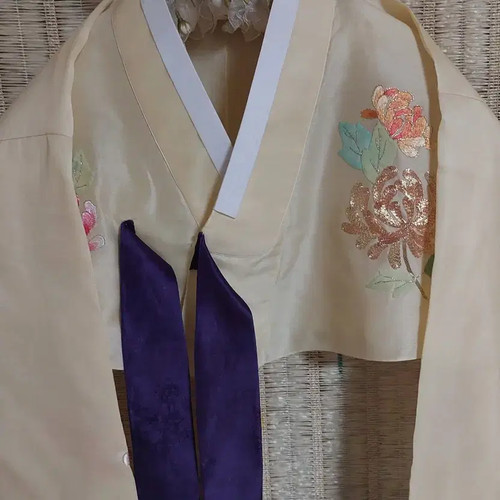 Traditional Korean Hanbok Women's Jacket with Embroidery, Size 44-55