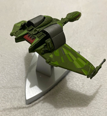 Star Trek Klingon Bird of Prey Raumschiff Modell mit Standfuß und Leer - Box