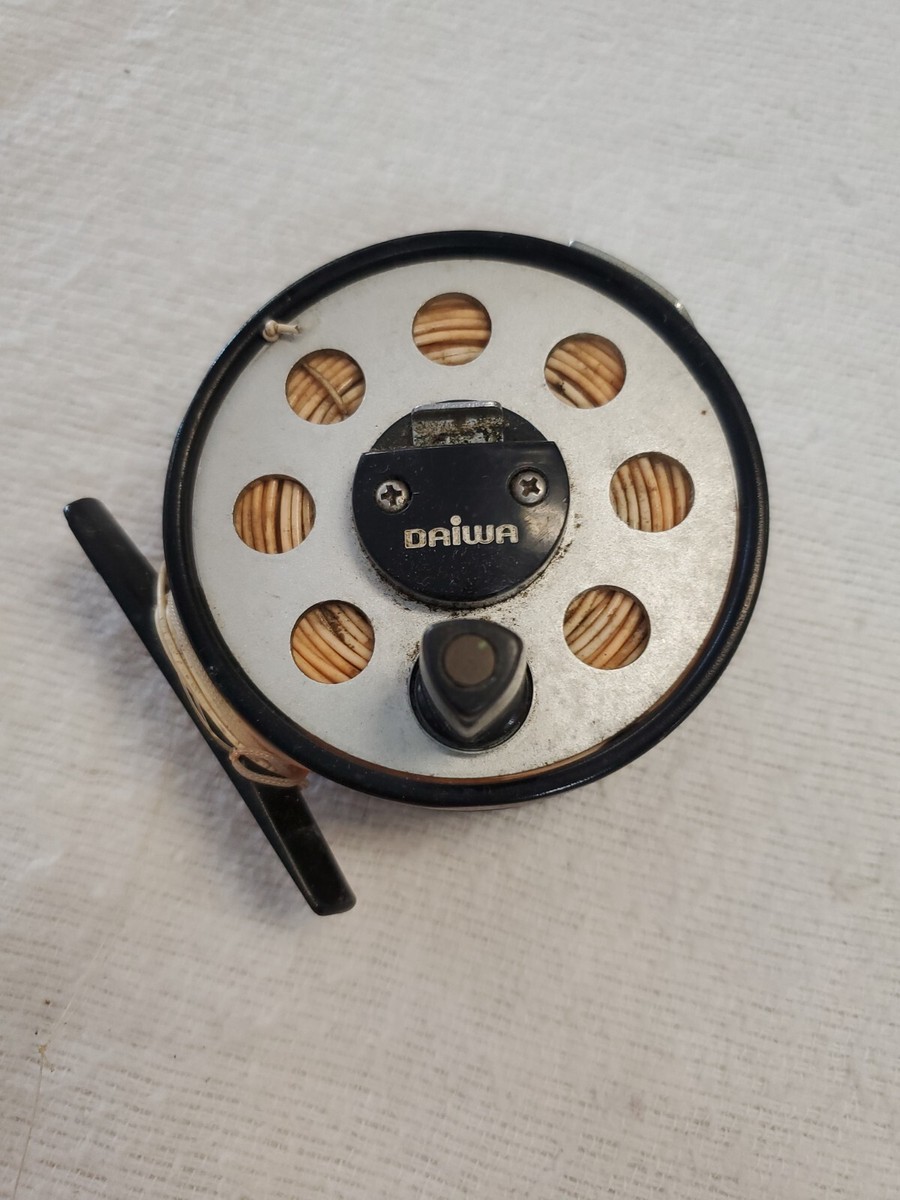 Daiwa 730 fly reel, made in Japan, full cage, click pawl drag