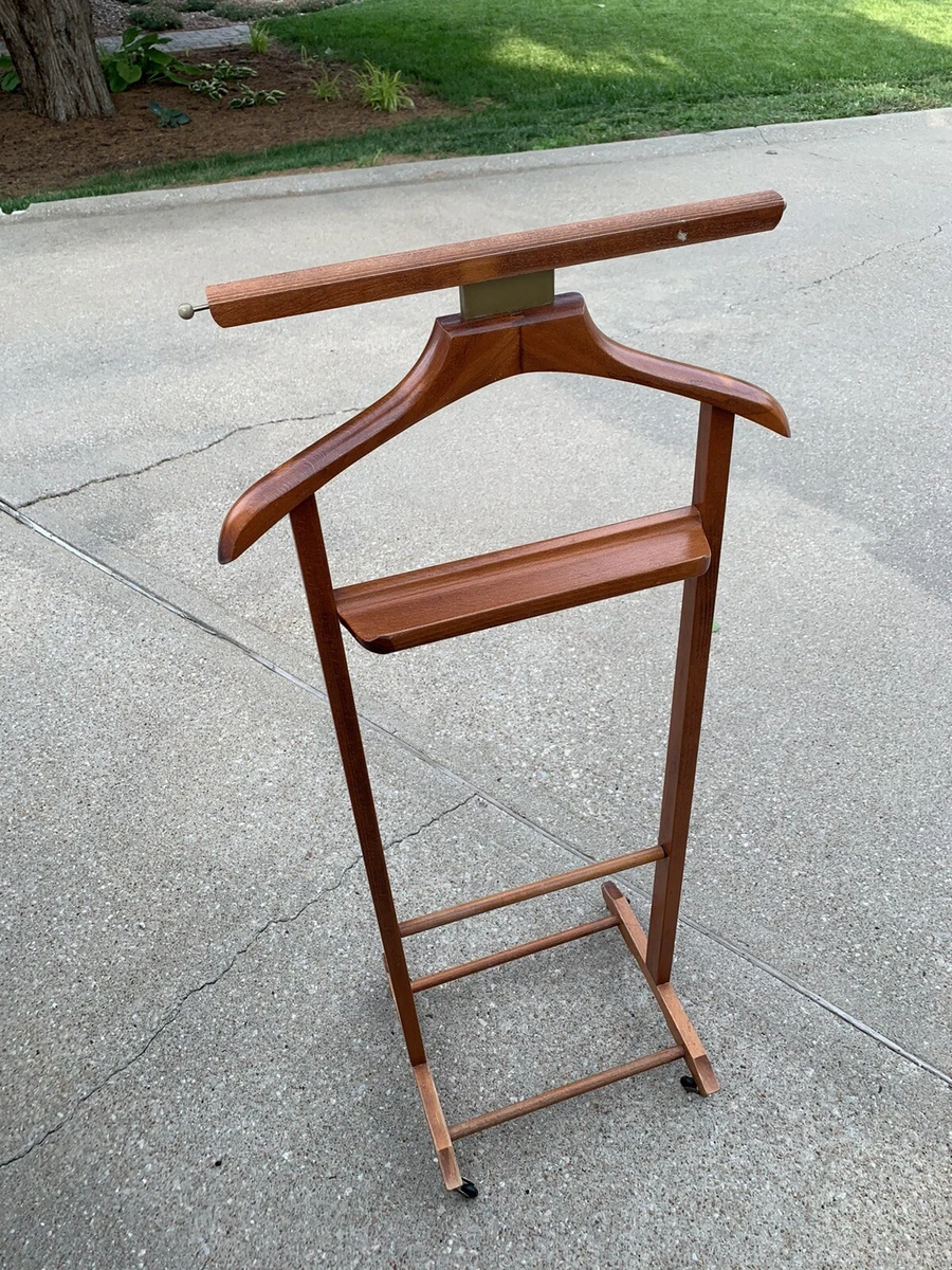 Mid Century Italian Brevettato Men s Wooden Suit Clothes Valet Stand