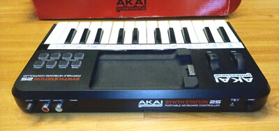 AKAI SYNTHSTATION 25 ポータブルMIDIキーボード Akai SynthStation25 Piano Keyboard for iPhone and iPod Touch