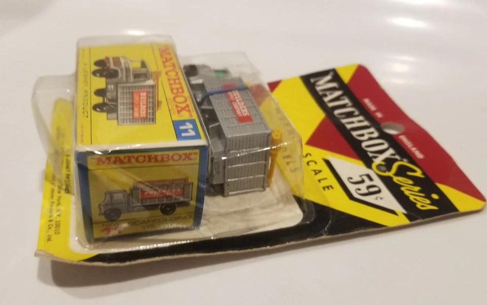 Vintage 1968 Matchbox Lesney Fred Bronner Scaffolding Truck #11 Blister Pack - Image 2 of 4