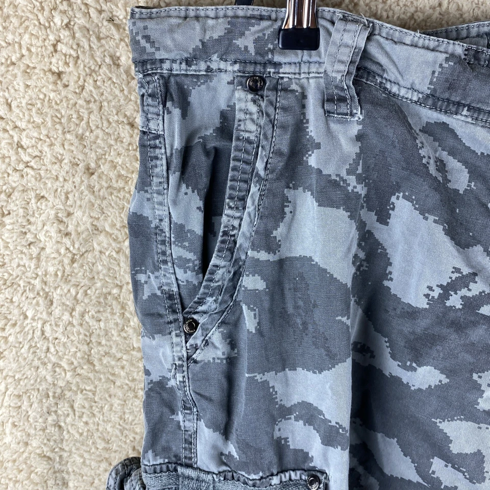 Pantalones Cortos Carga Rock Revolution Para Hombre Etiqueta Talla 38 Verde Camuflaje 8 Bolsillos 100% Algodón Foto 2 de 4