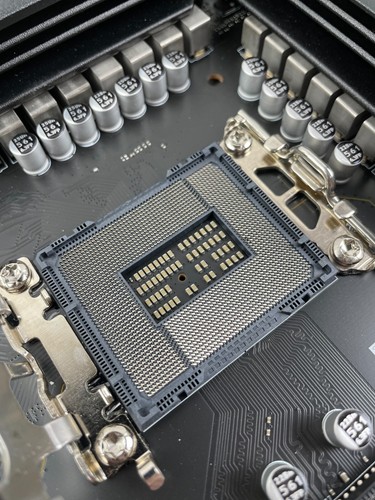 MSI MAG Z790 TOMAHAWK WiFi DDR4 LGA 1700 ATX Intel Motherboard (Please Read) - Afbeelding 5 van 5