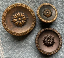 3 Sizes Matching Grandmother Mother Daughter Antique Buttons - Flower - PB & Co
