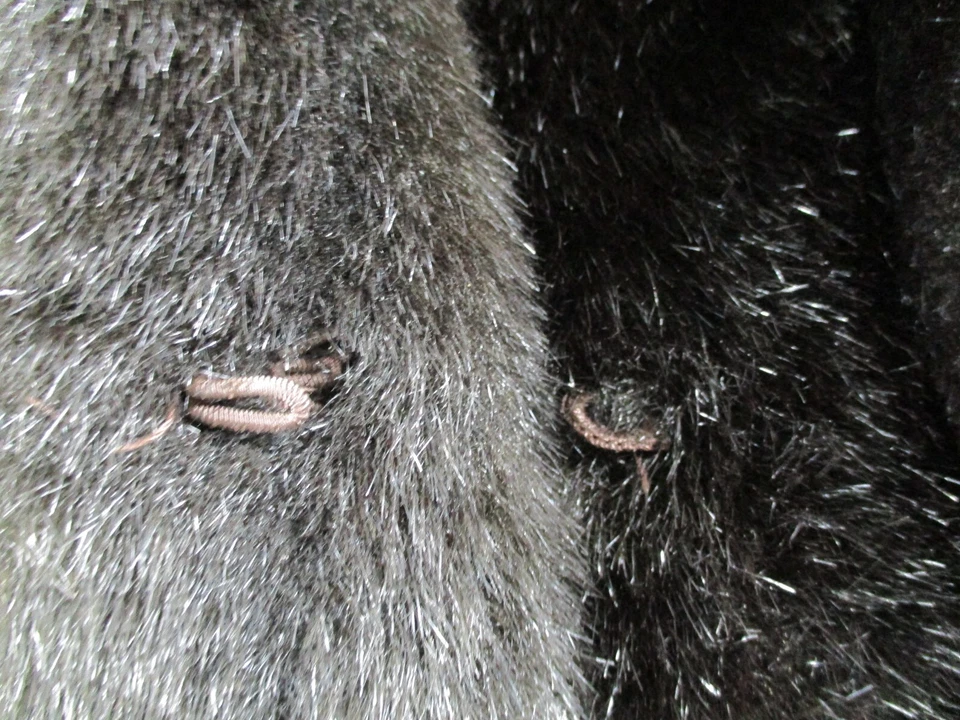 Abrigo de piel sintética asimétrico negro mediano Jordache vintage años 80 para mujer bolsillos usado en excelente estado Foto 3 de 4