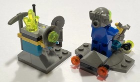 LEGO 4910, Hover Scout, Rock Raiders, Complete w/ minifig, No box or manual NICE