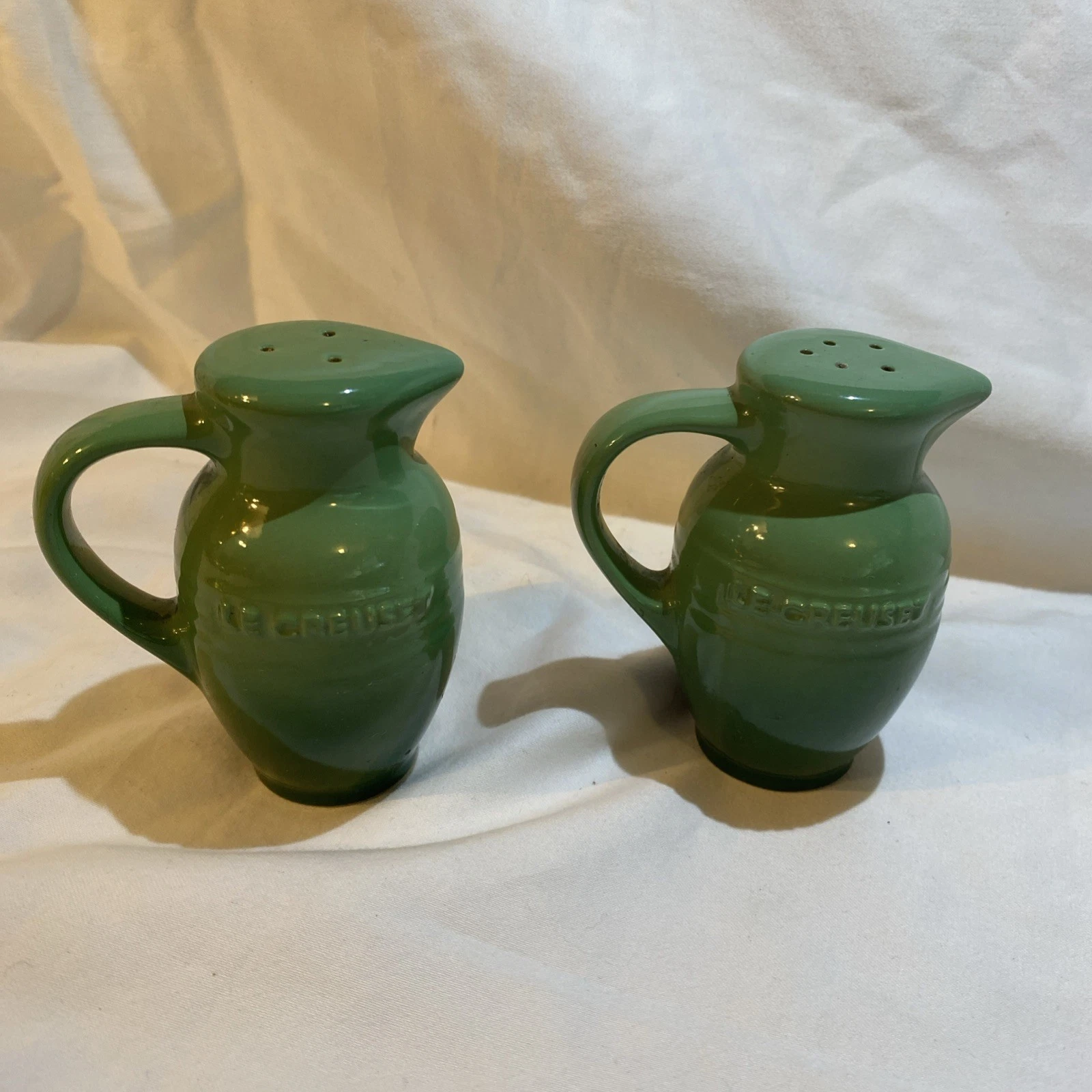 Le Creuset Pitcher Salt And Pepper Shakers Blue Set Green Pottery Urn Pair RARE!