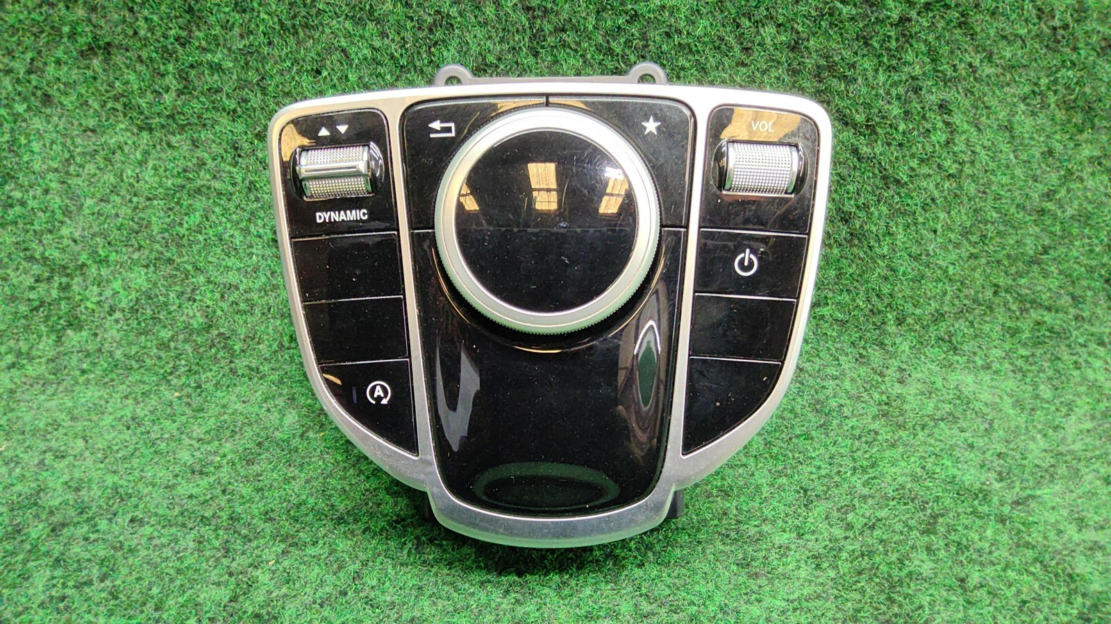 2015-2018 Mercedes Benz C300 Center Console Audio Control OEM A2059006115