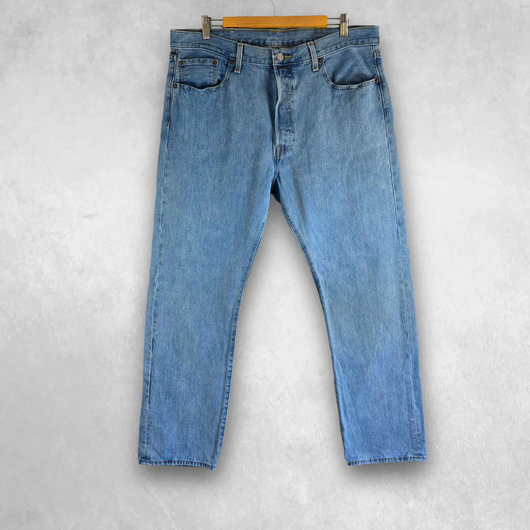 Levi’s 501 Jeans W38 L32 Men’s Blue Straight Fit Denim Button Fly