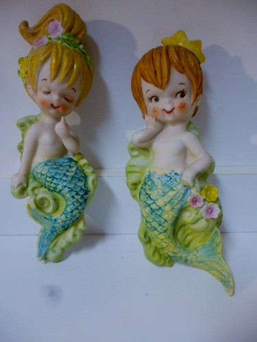VINTAGE 1950'S PAIR OF MERMAID WALL PLAQUE MADE IN JAPAN