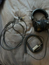 Beyerdynamic DT 1770 PRO Closed Studio Headphones Black WITH Fio BTR5 Amp  