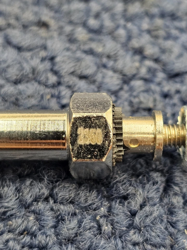 (QUANTIDADE 2) Plugue de incandescência diesel Autolite 1120 compatível com Chevrolet Express 2500 2006-2016 - Imagem 3 de 4