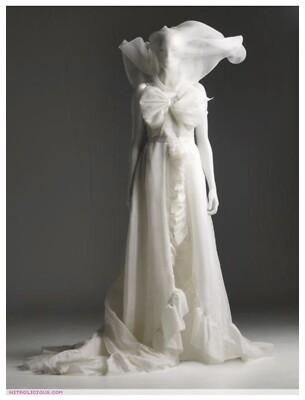 Viktor & Rolf X H&M Designer Wedding Gown White Ivory Lace Bow  