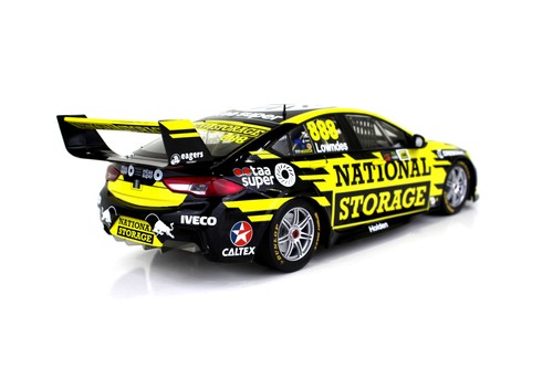 Classic Carlectables Craig Lowndes Auckland SuperSprint Livery Holden ZB 18684 - Picture 7 of 10