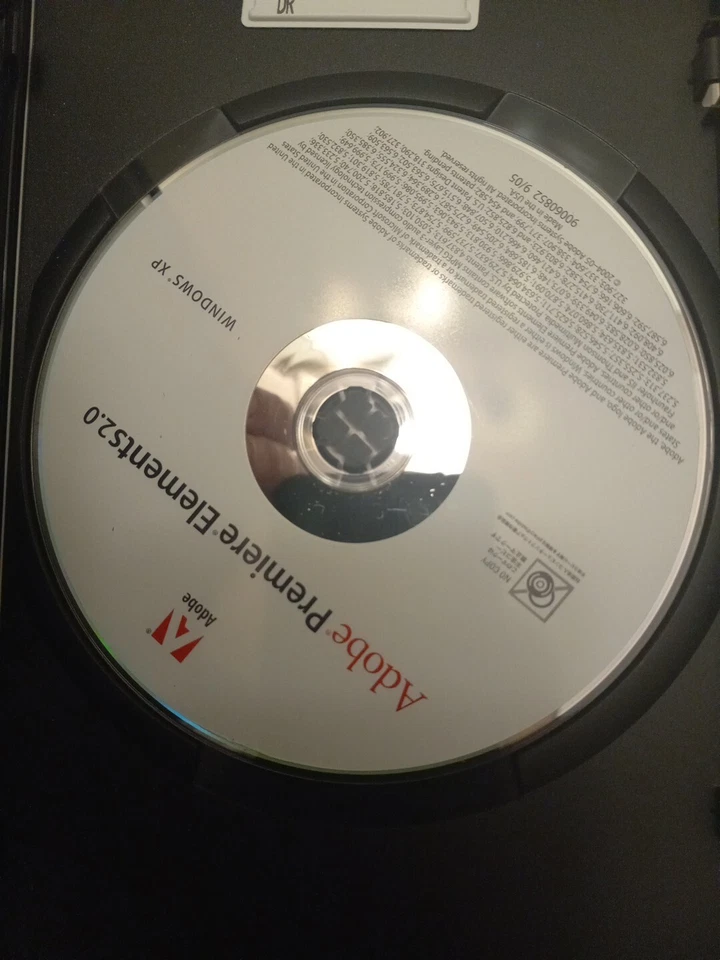 Photoshop Elements 4.0 for Windows XP PC CD ROM +Premier Elements 2.0 OEM - Image 3 of 3