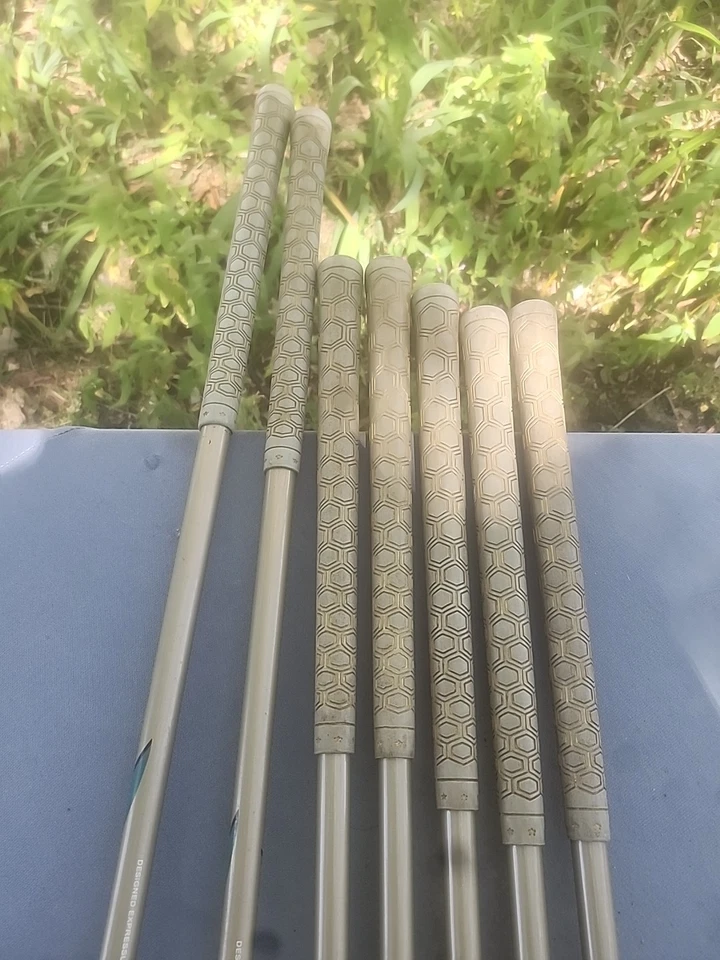 Square Two Golf LPGA Agree Irons ladies flex,-1Dr-3DR 5,6,7,-PW-sw 7 Clubs Women - Image 3 of 4